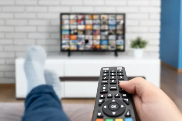 Como Baixar Aplicativos de Filmes Grátis na Smart TV: Guia Rápido e Atualizado